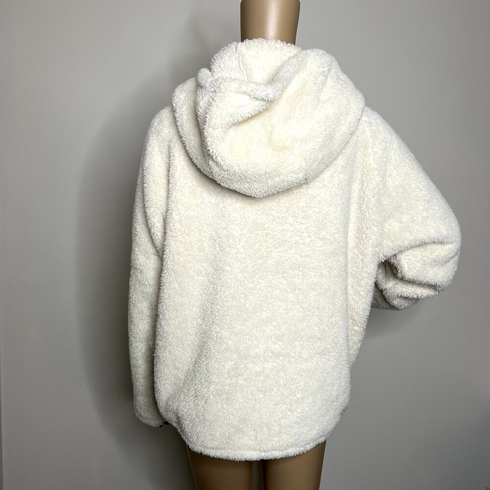 PINK Victoria's Secret Sherpa Teddy Pullover Sweatshirt - Picture 3 of 8